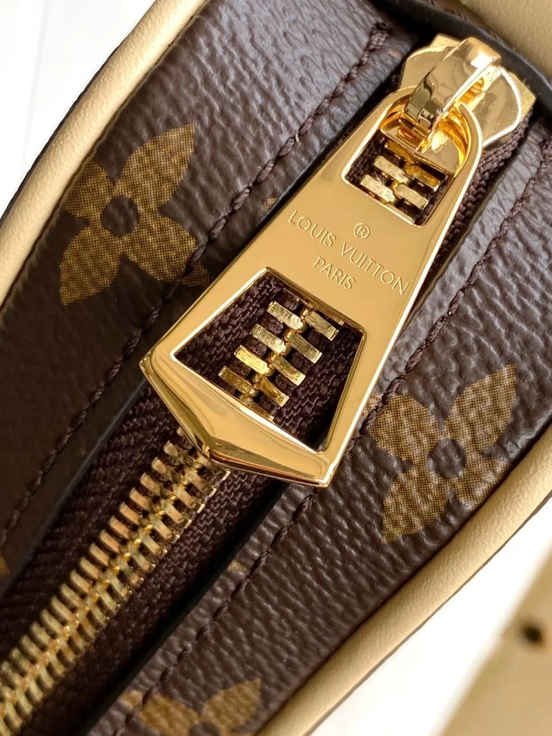 Louis Vuitton Satchel Bags Fashionable 42827