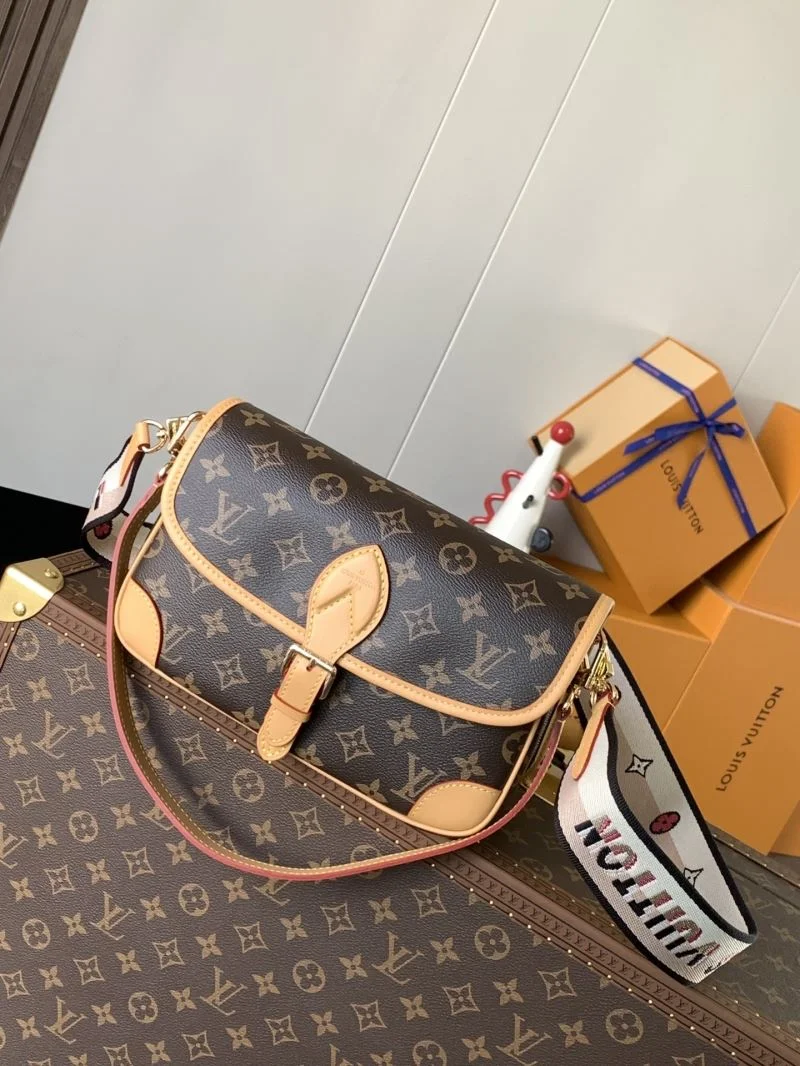 Minimalist Louis Vuitton Satchel Bags 42759