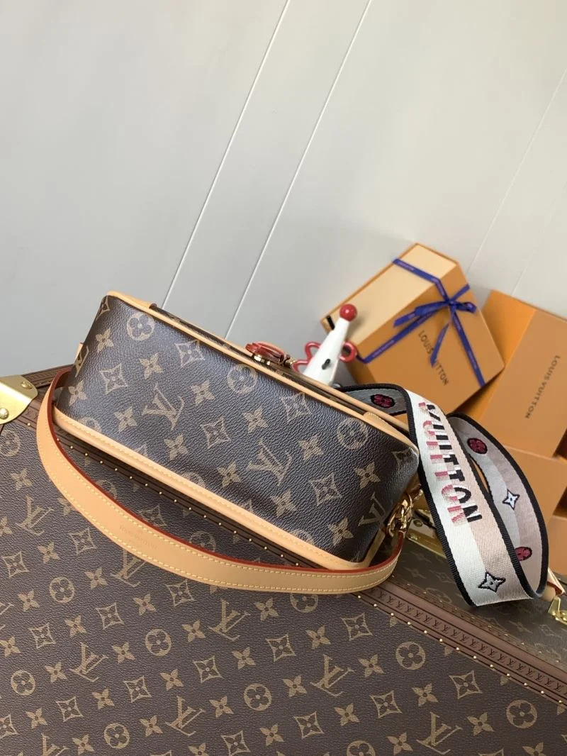 Minimalist Louis Vuitton Satchel Bags 42759