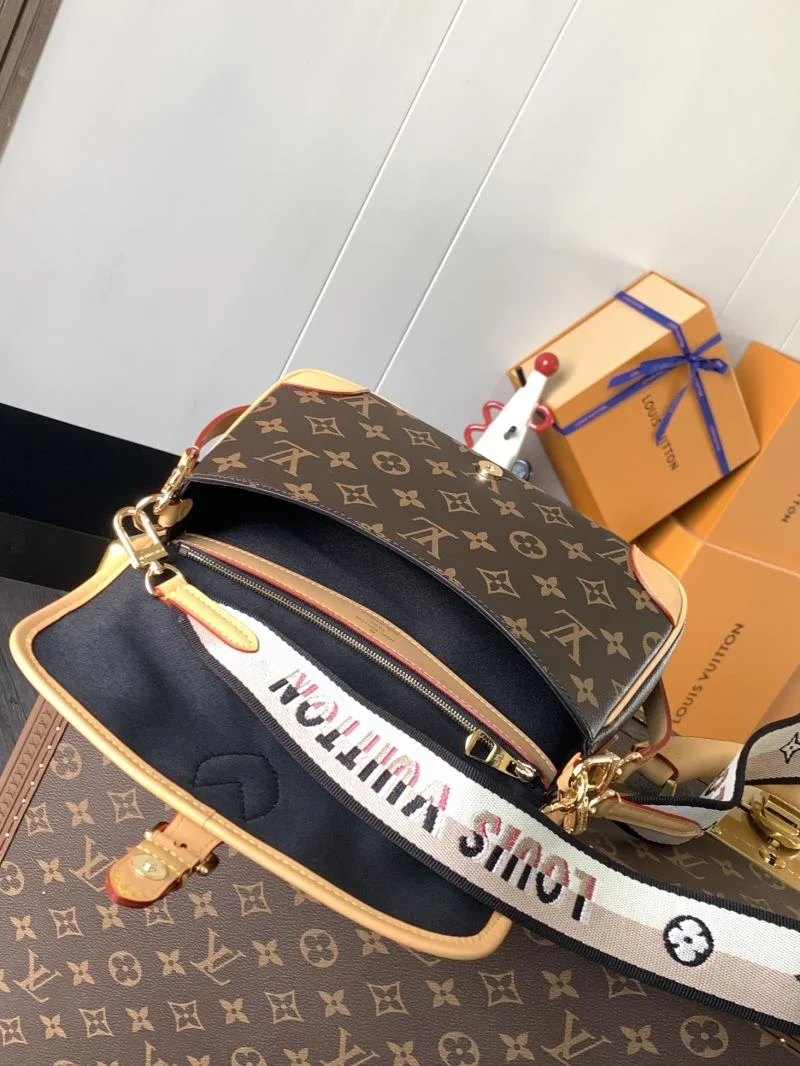 Minimalist Louis Vuitton Satchel Bags 42759