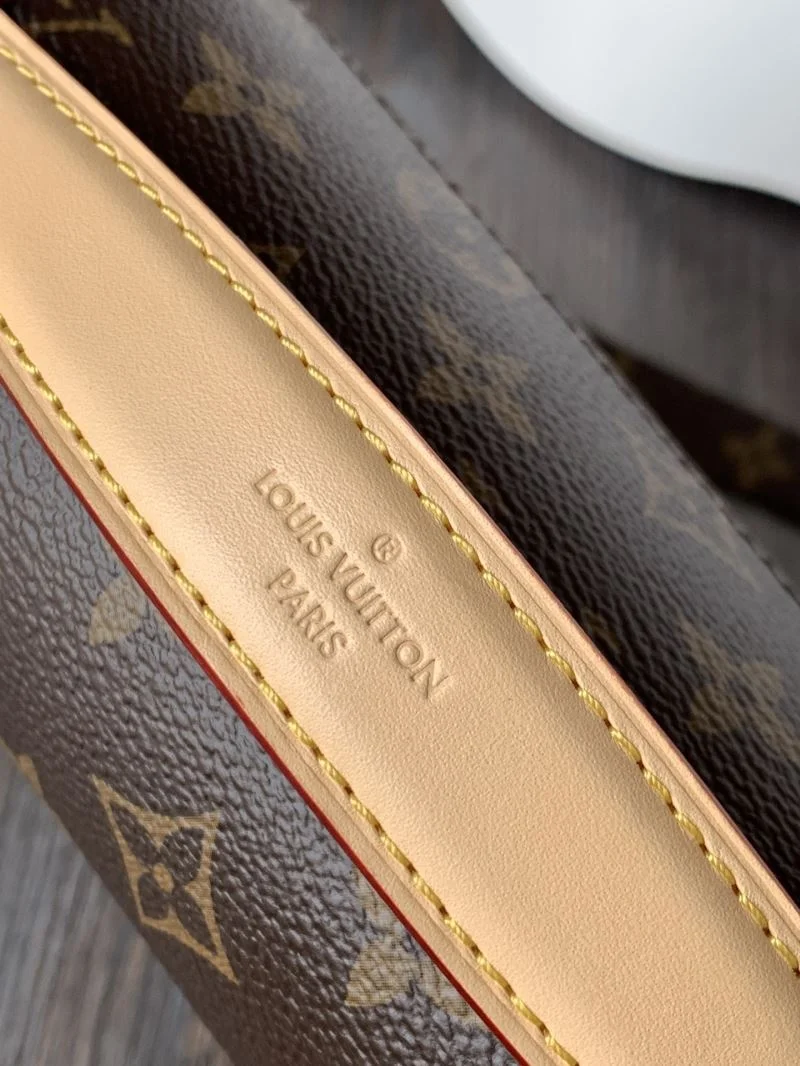 StreetReady Louis Vuitton Satchel Bags 42739
