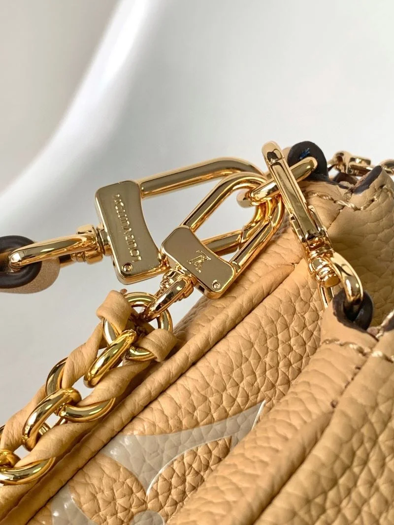 StreetReady Louis Vuitton Satchel Bags 42729