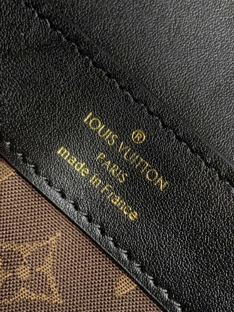MoistureWicking Louis Vuitton Satchel Bags 42013