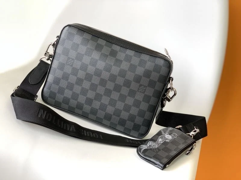 Unisex Louis Vuitton Satchel Bags 41920