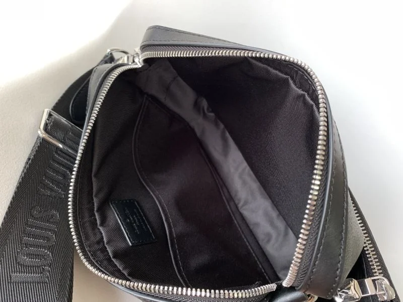 Unisex Louis Vuitton Satchel Bags 41920