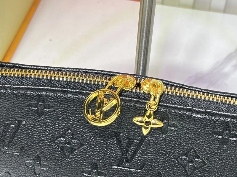 Breathable Louis Vuitton Satchel Bags 80250