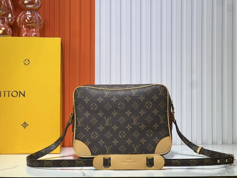 Unisex Louis Vuitton Satchel Bags 78842