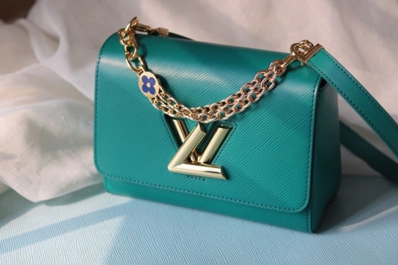 Louis Vuitton Satchel Bags TechFriendly 80211
