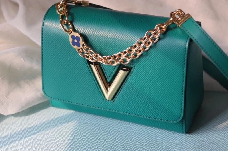 Louis Vuitton Satchel Bags TechFriendly 80211