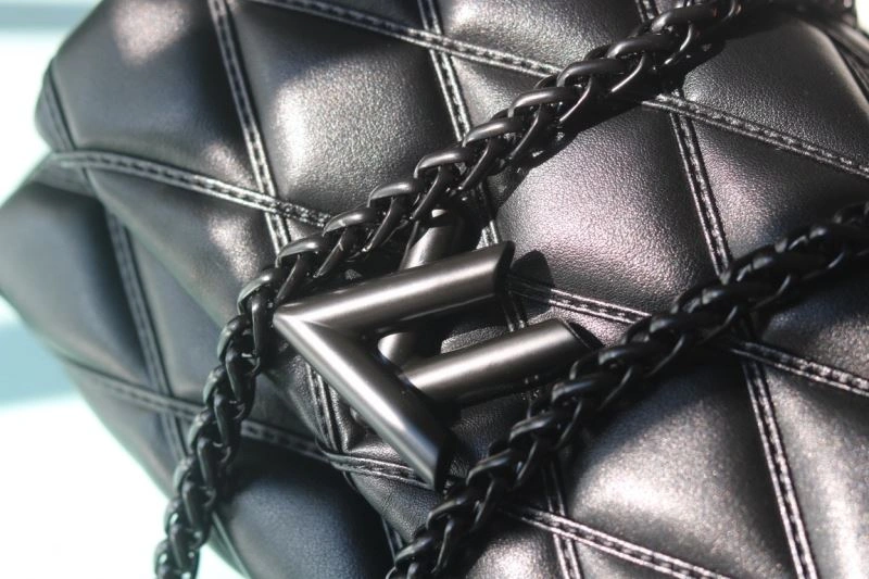 Louis Vuitton Satchel Bags Resilient 80188
