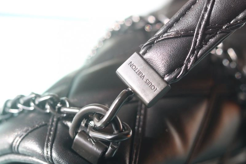 Louis Vuitton Satchel Bags Resilient 80188