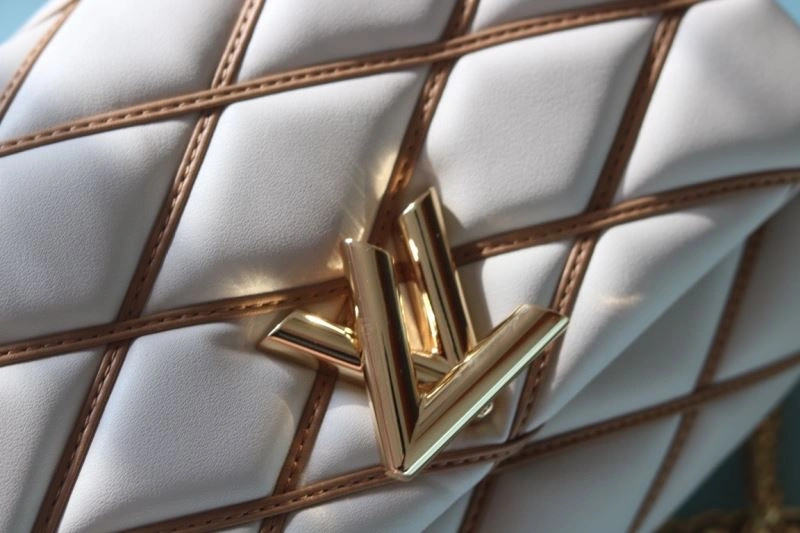 Unisex Louis Vuitton Satchel Bags 80146