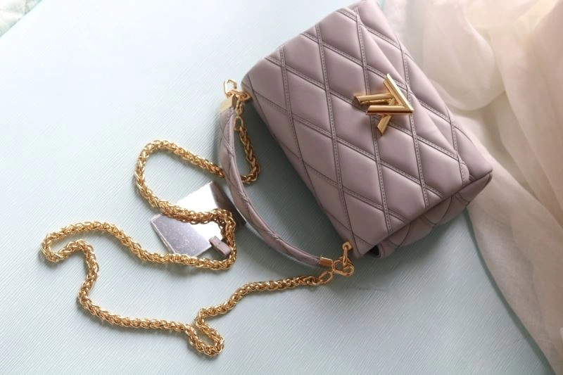 Louis Vuitton Satchel Bags Soft 80137