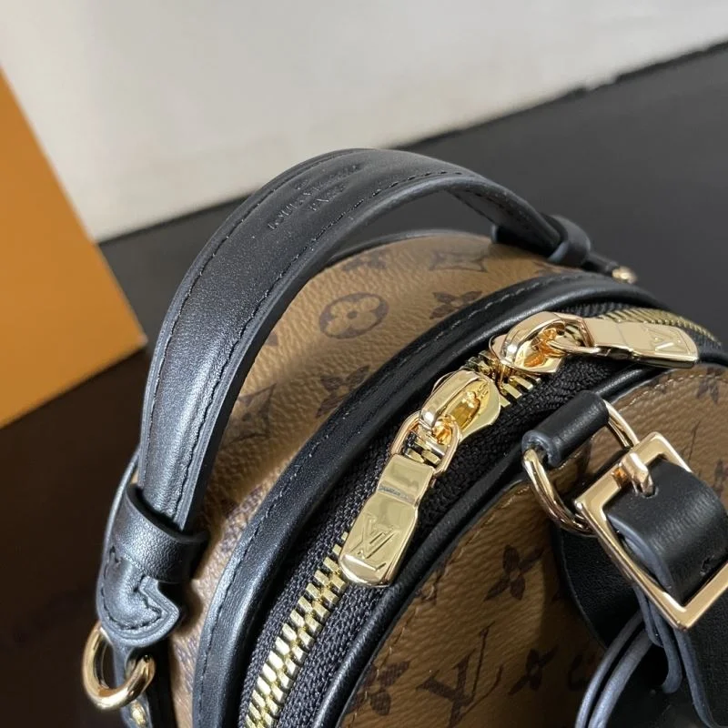 Unisex Louis Vuitton Satchel Bags 41585