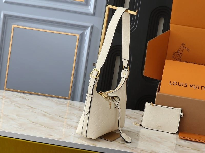 Louis Vuitton Satchel Bags EyeCatching 88610
