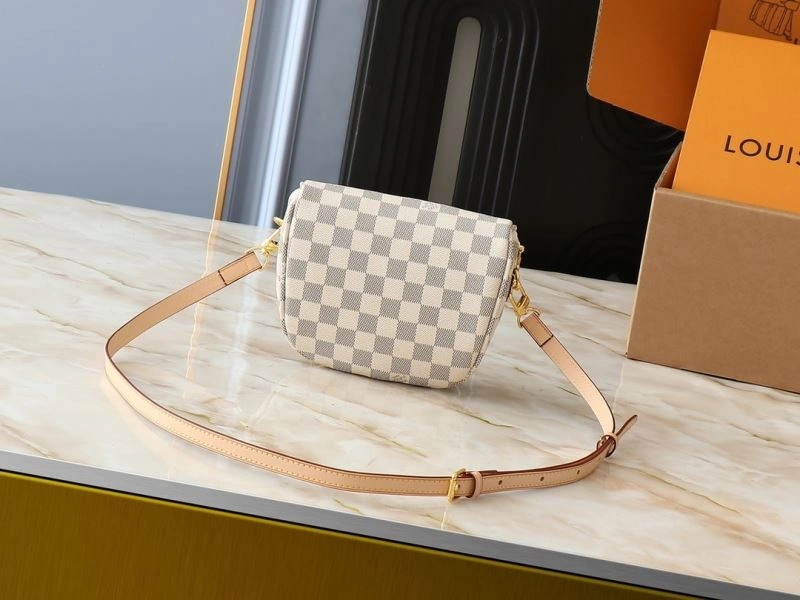 Louis Vuitton Satchel Bags Stylish 88640