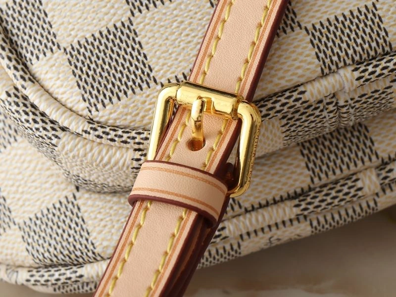 Louis Vuitton Satchel Bags Stylish 88640