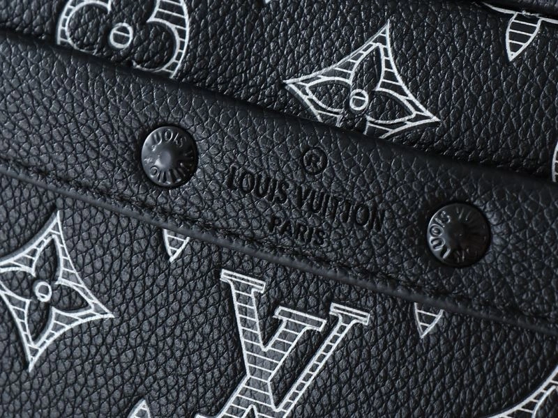 Louis Vuitton Satchel Bags Snug 88590
