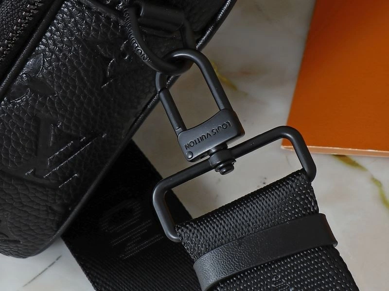 Breathable Louis Vuitton Satchel Bags 88582