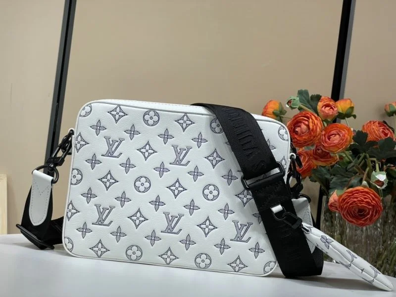 Louis Vuitton Satchel Bags FashionForward 41159