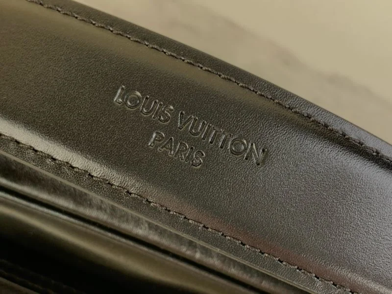 Louis Vuitton Satchel Bags Minimalist 40511