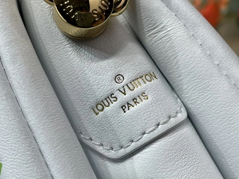 Bold Louis Vuitton Satchel Bags 40458