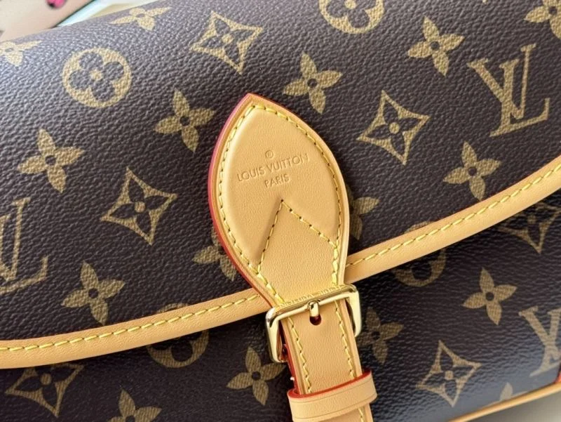 SmoothTexture Louis Vuitton Satchel Bags 49185