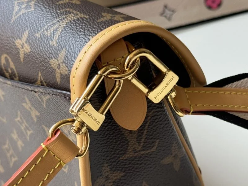 SmoothTexture Louis Vuitton Satchel Bags 49185