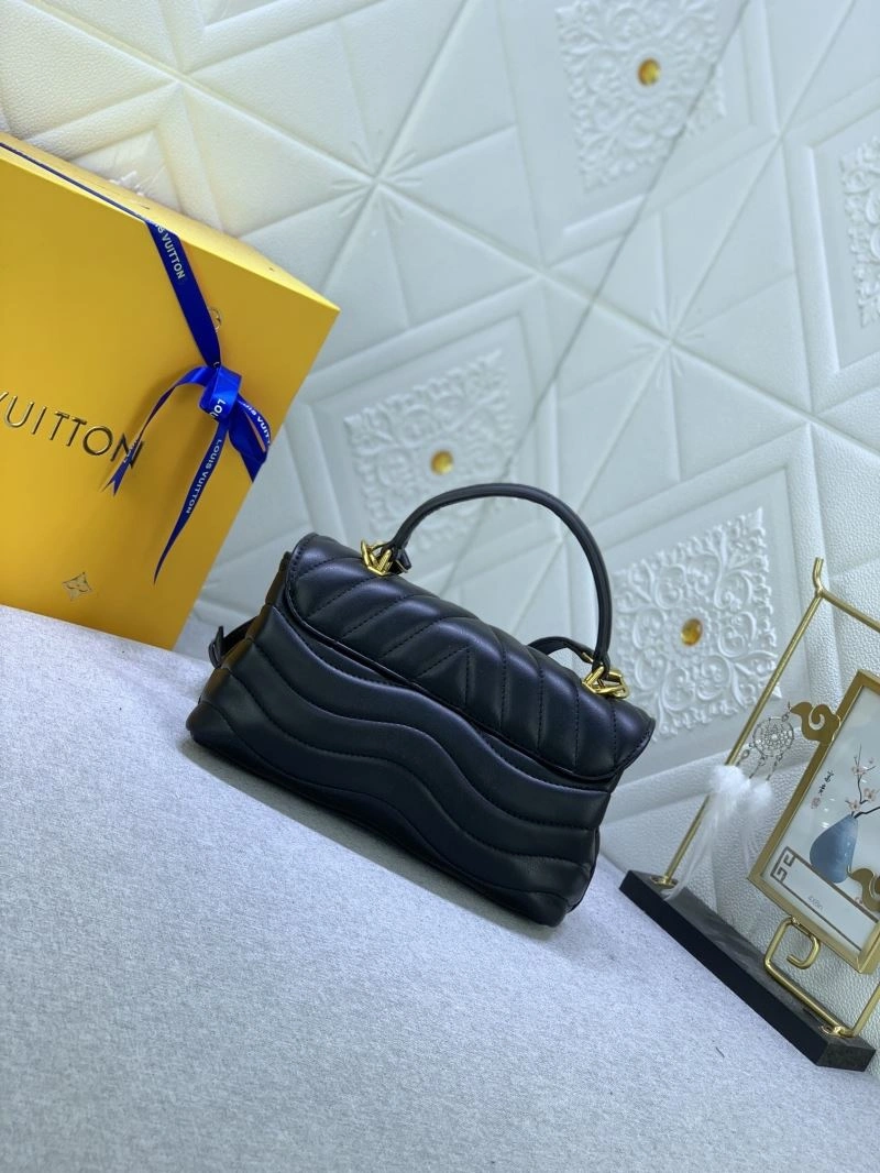 Unisex Louis Vuitton Satchel Bags 79746