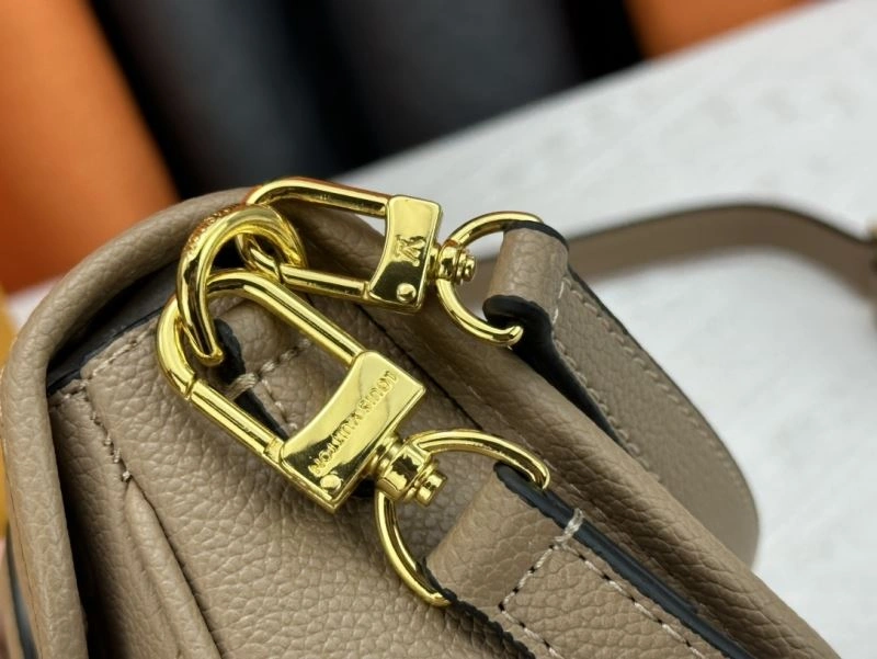 Louis Vuitton Satchel Bags Minimalist 79719