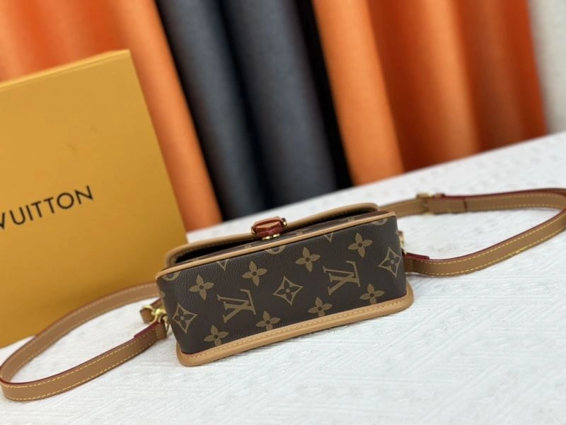 Louis Vuitton Satchel Bags Bold 79701