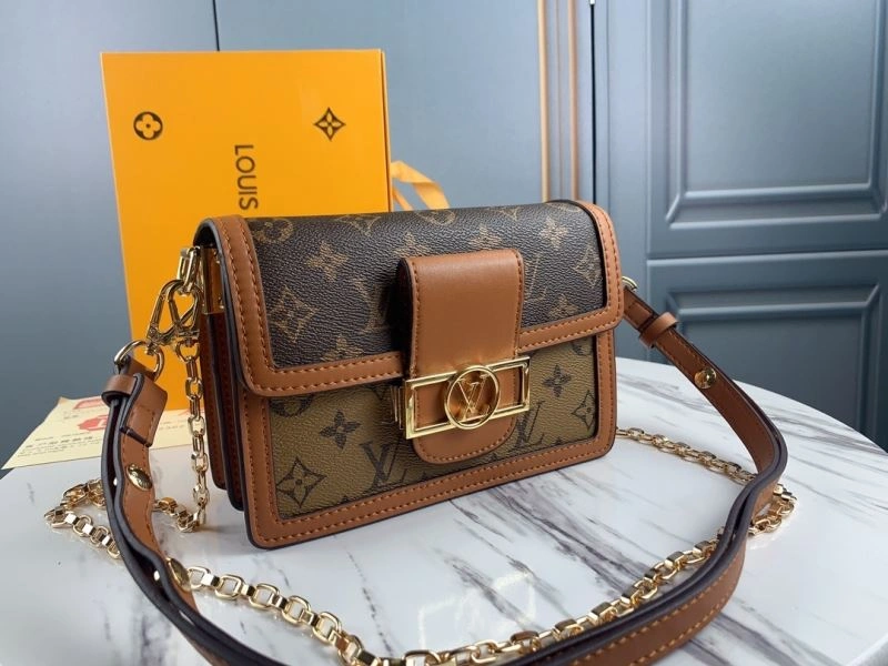 Louis Vuitton Satchel Bags Minimalist 79691