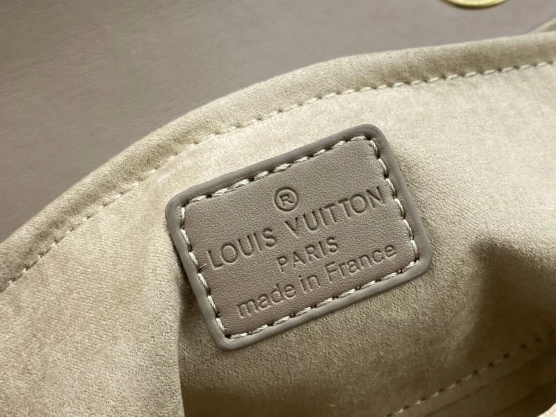 Unisex Louis Vuitton Satchel Bags 79609