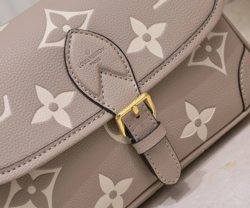 Louis Vuitton Satchel Bags Casual 79555