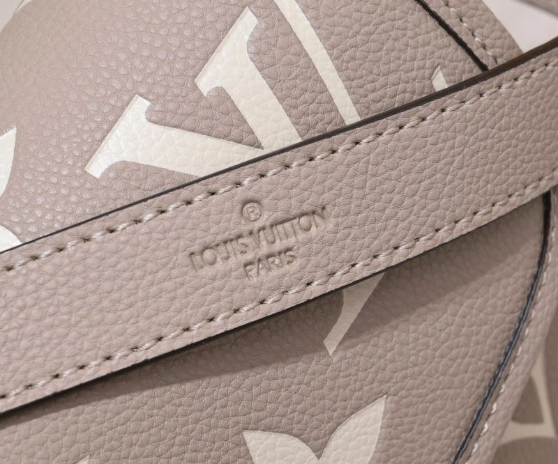 Louis Vuitton Satchel Bags Casual 79555