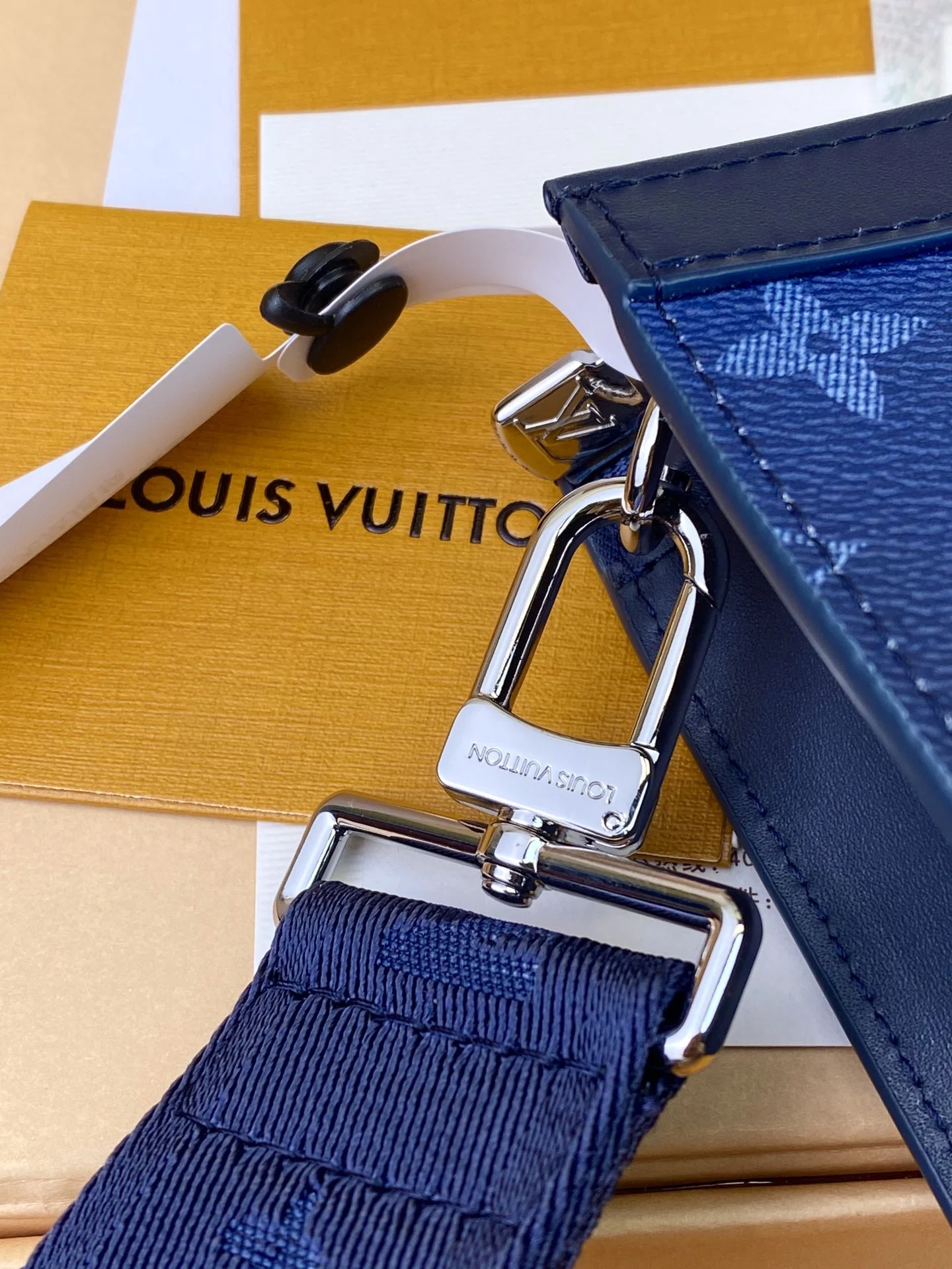 Sporty Louis Vuitton Satchel Bags 56228