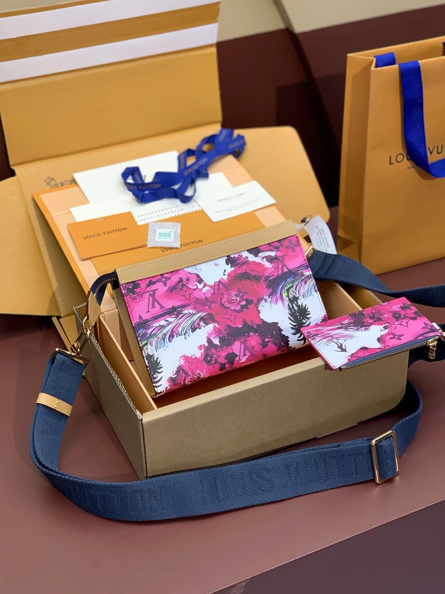 SunProtective Louis Vuitton Satchel Bags 56225