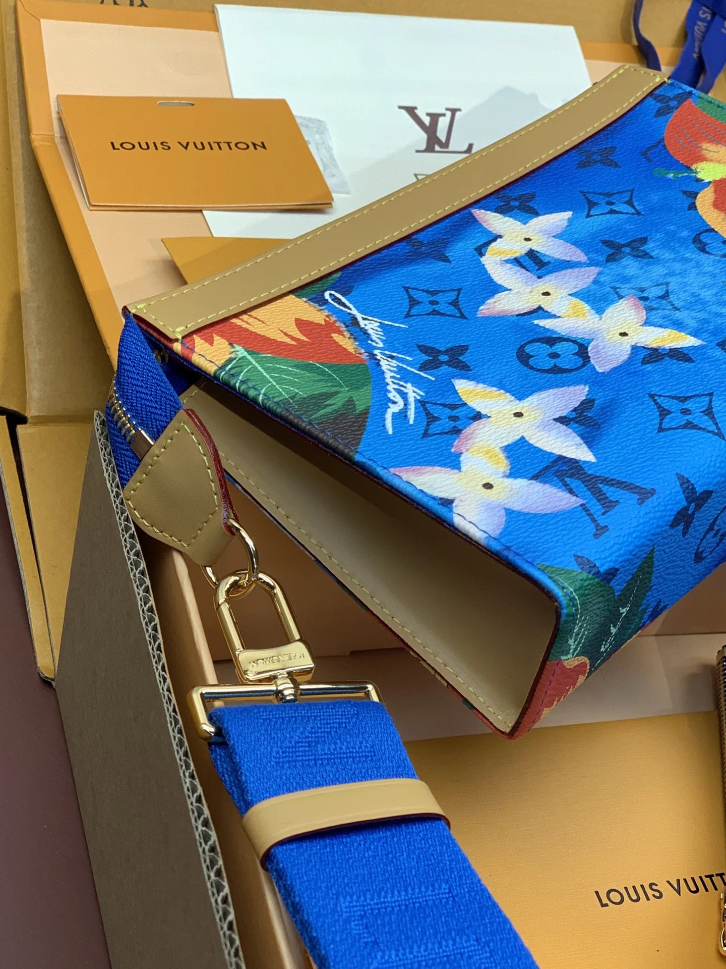 Lightweight Louis Vuitton Satchel Bags 56221