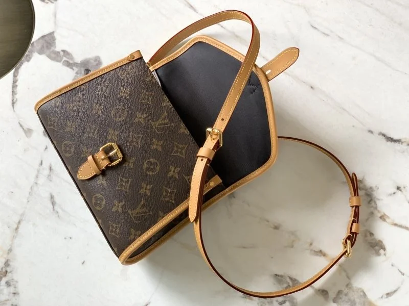 Flexible Louis Vuitton Satchel Bags 39713