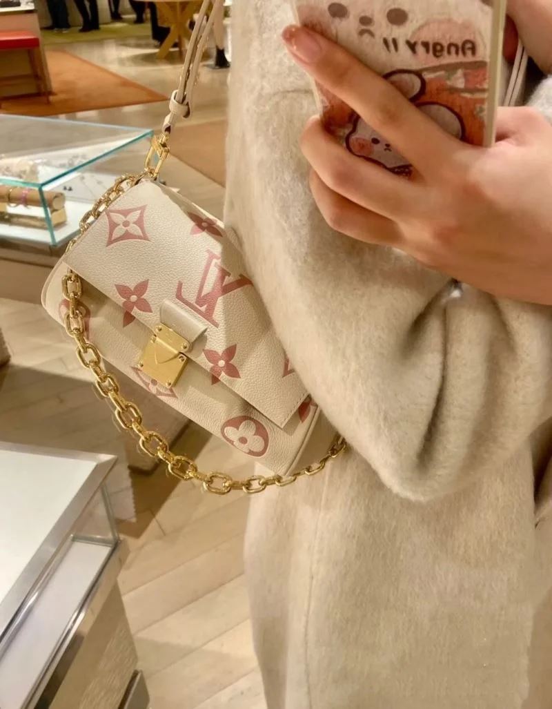 Louis Vuitton Satchel Bags WellDesigned 39707