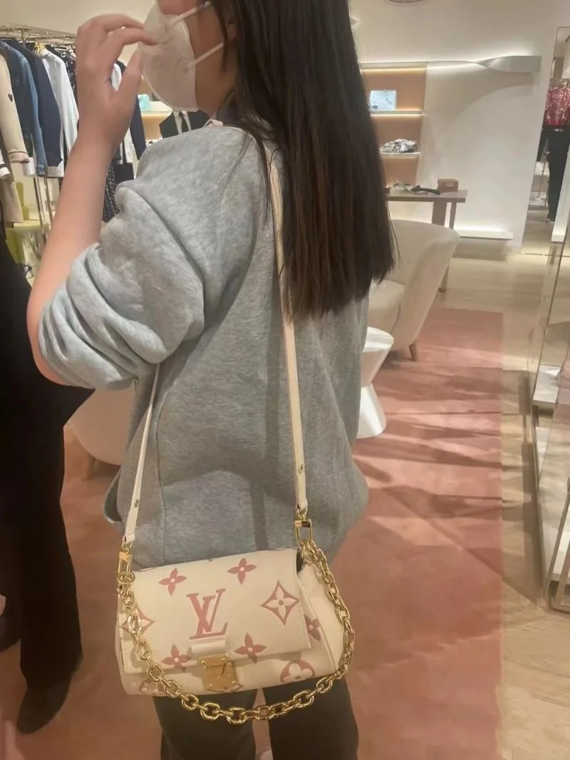 Louis Vuitton Satchel Bags WellDesigned 39707