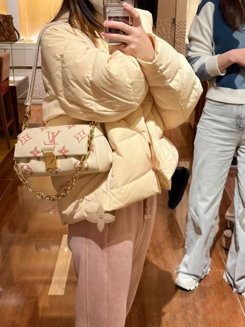Louis Vuitton Satchel Bags WellDesigned 39707