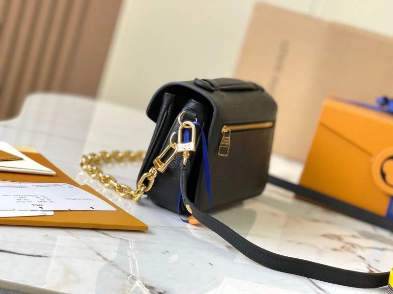 Louis Vuitton Satchel Bags Unisex 39739