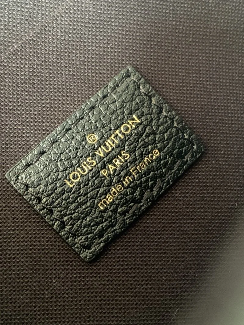 Unisex Louis Vuitton Satchel Bags 39731
