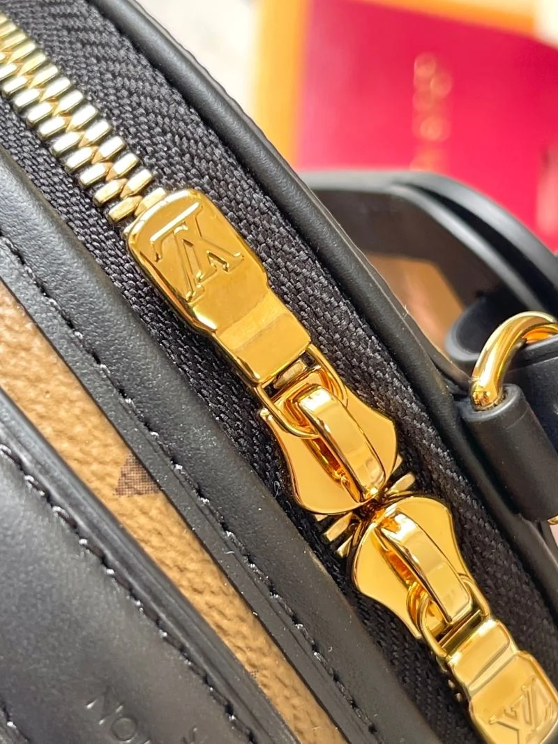 Louis Vuitton Satchel Bags Versatile 39655