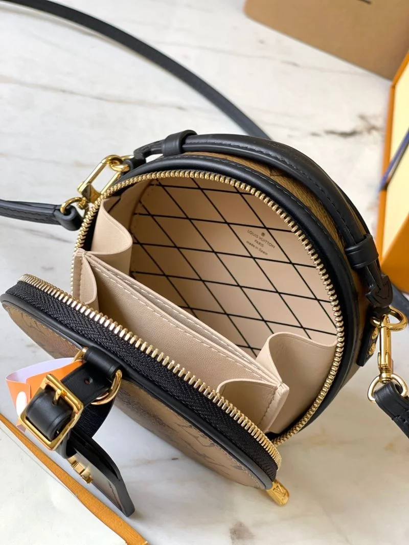 Louis Vuitton Satchel Bags Versatile 39655