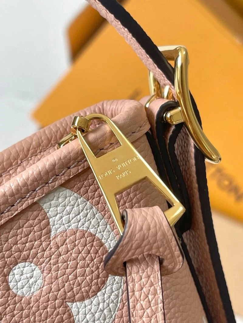 Louis Vuitton Satchel Bags WeatherProof 39644