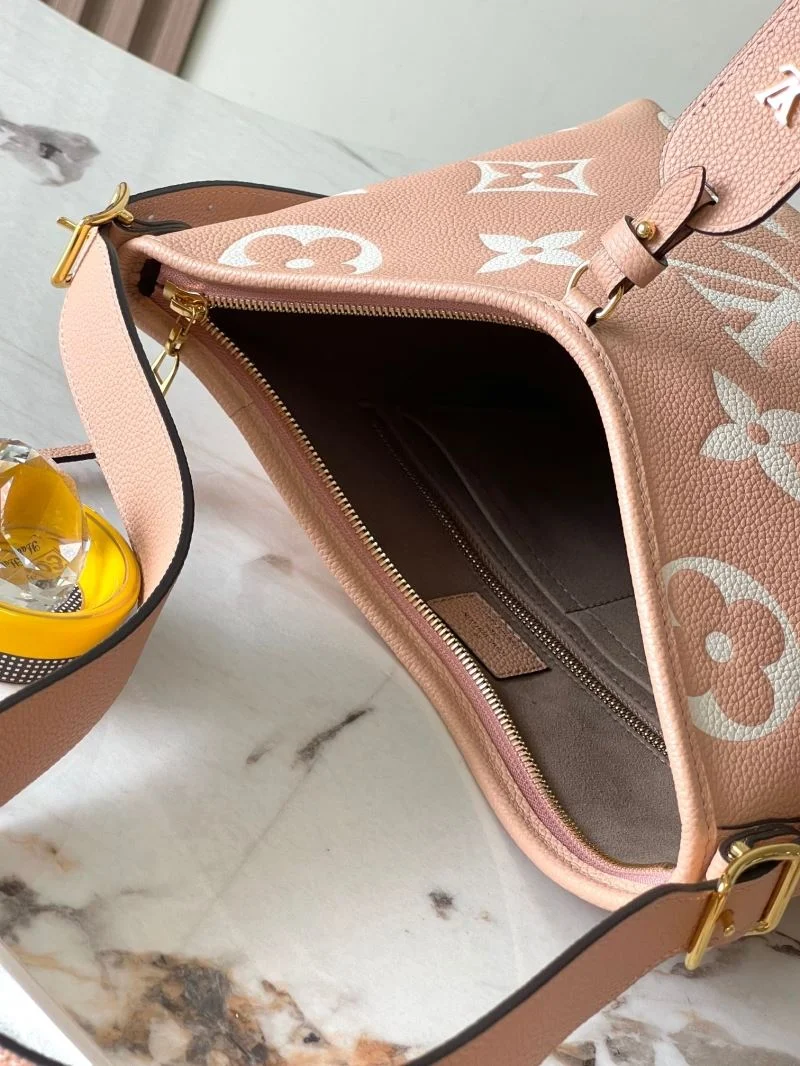 Louis Vuitton Satchel Bags WeatherProof 39644