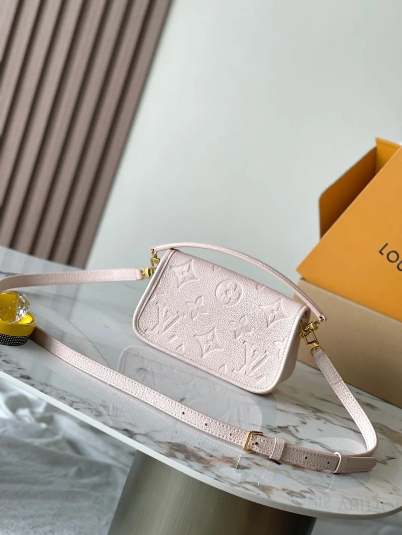 UrbanStyle Louis Vuitton Satchel Bags 39637