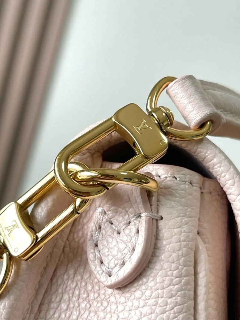 UrbanStyle Louis Vuitton Satchel Bags 39637